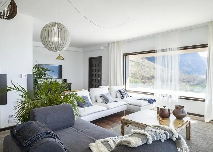 Villa Punta de Teno - Exclusive Sustainable Retreat Villa *